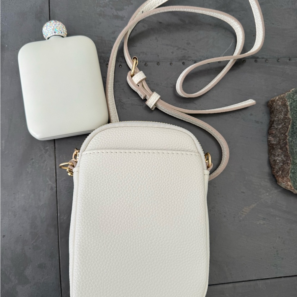 Nanette Lepore white Crossbody Bag with Gold Accents and flask - Picture 6 of 7